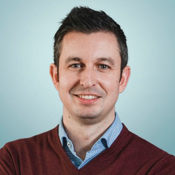 Juan Ramón Fernández headshot