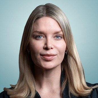 Louise Stolberg Halby headshot