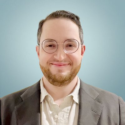 Holden Bale headshot