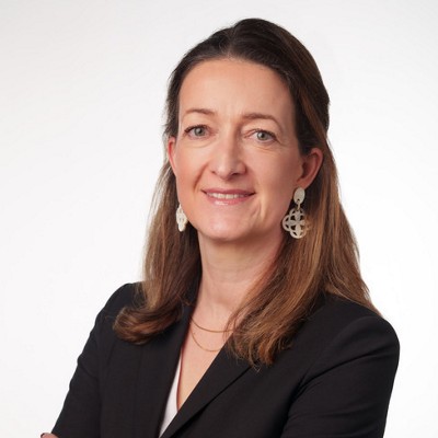 Laura Felbecker headshot